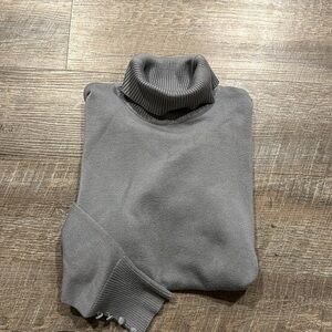 Spense Knits gray, long sleeve, knit turtleneck with cuff, buttons, size, XL